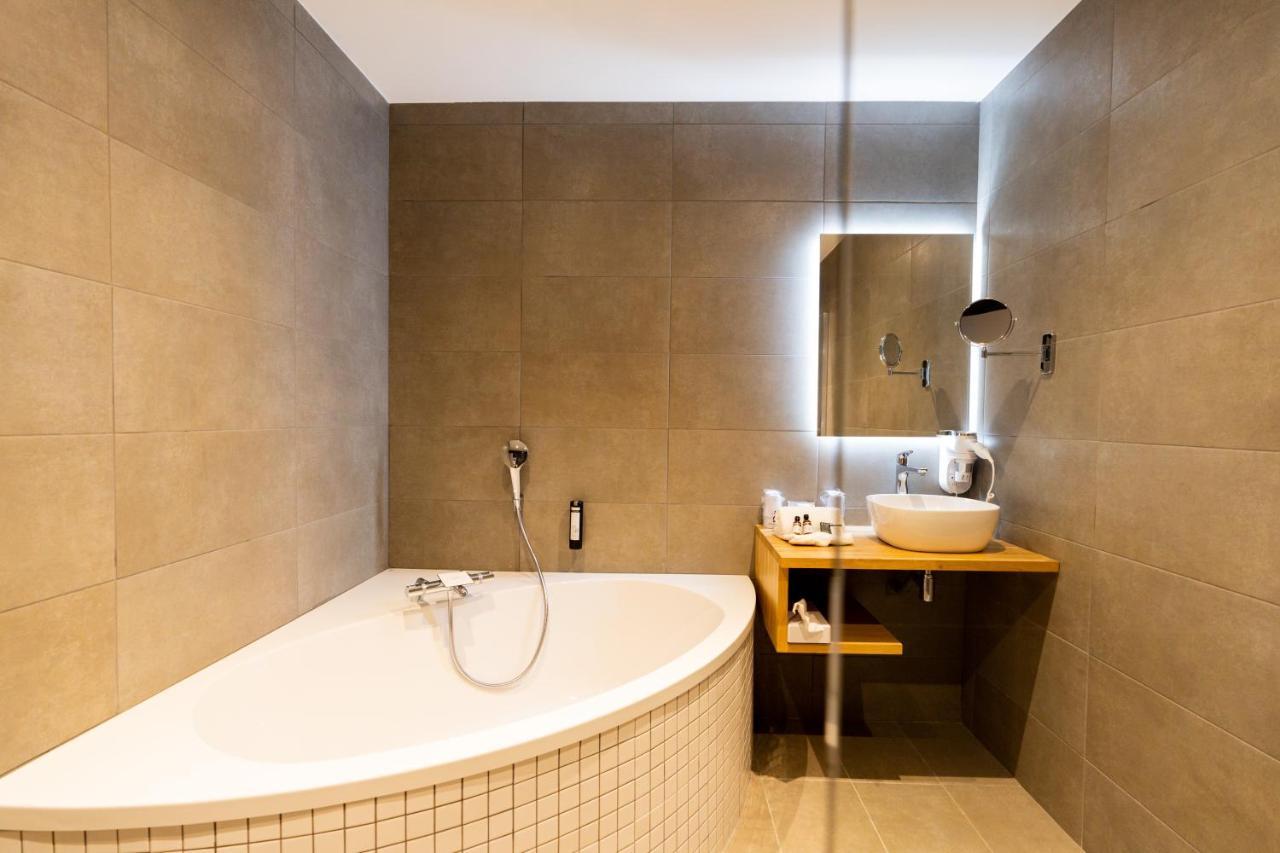 Fac & Spera -Hotel & Spa Tain-lʼHermitage Zewnętrze zdjęcie
